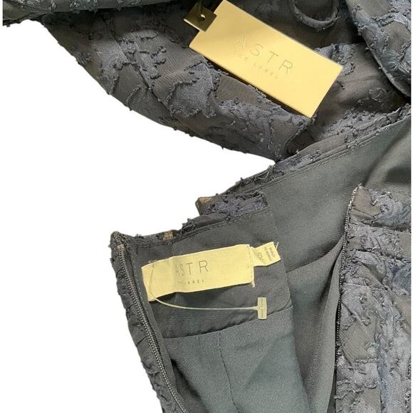 ASTR the Label Cutout Burnout Floral Dress NWT Size XS Blue Open Back High Neck - Picture 11 of 13